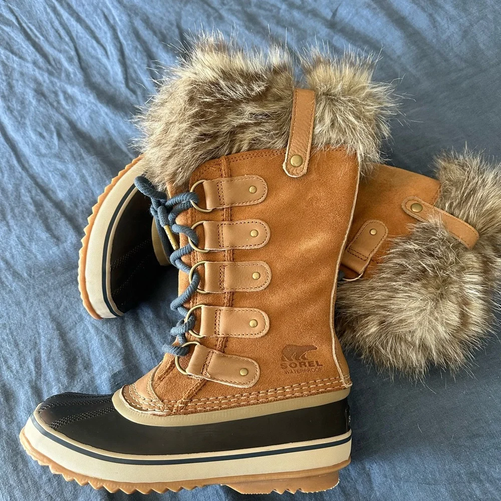 Sorel Joan Of Arctic Boots size 5.5 women’s‎ brand new never worn!